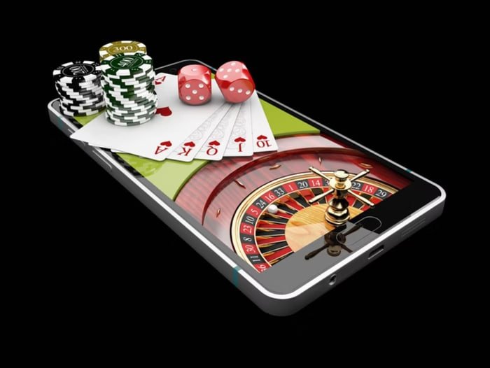 Pengguna menikmati antarmuka mobile suhucuan yang responsif dan mudah digunakan di Android